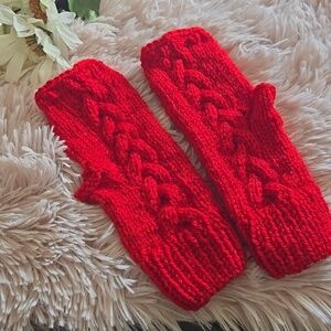 Bright Red Cable Handknit Fingerless Gloves Patons Classic 100% Merino wool